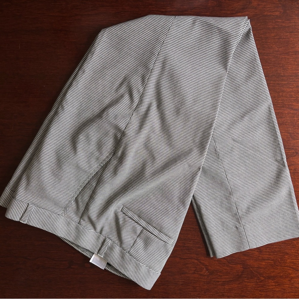Banana Republic Black and White Houndstooth “Ryan” Pants